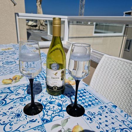 Sea View New Penthouse Terrace & Garage Parking Apartment St. Paul's Bay Exterior photo